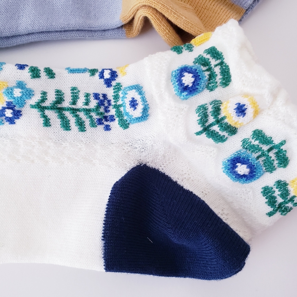 Floral Print Spring Socks - Picture 6 of 12
